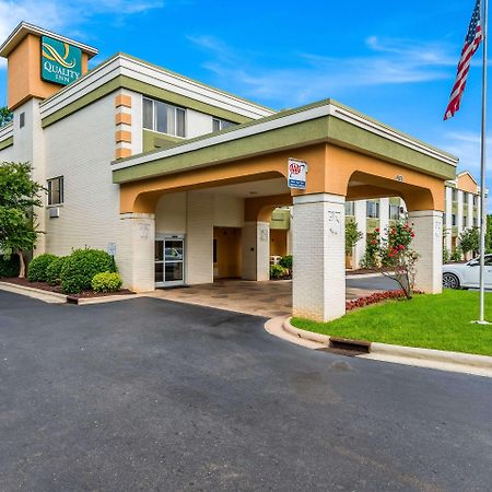 Quality Inn Huntersville Near Lake Norman מראה חיצוני תמונה