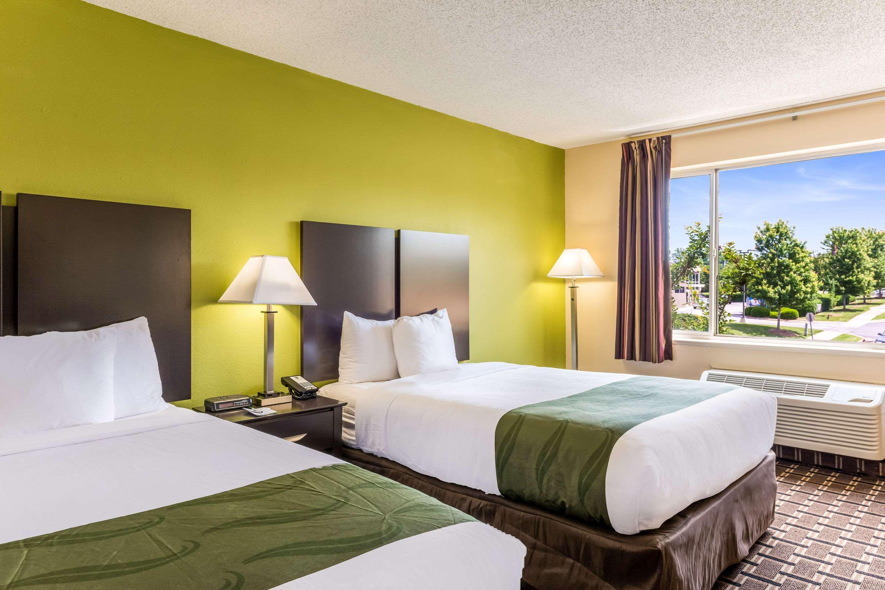Quality Inn Huntersville Near Lake Norman מראה חיצוני תמונה