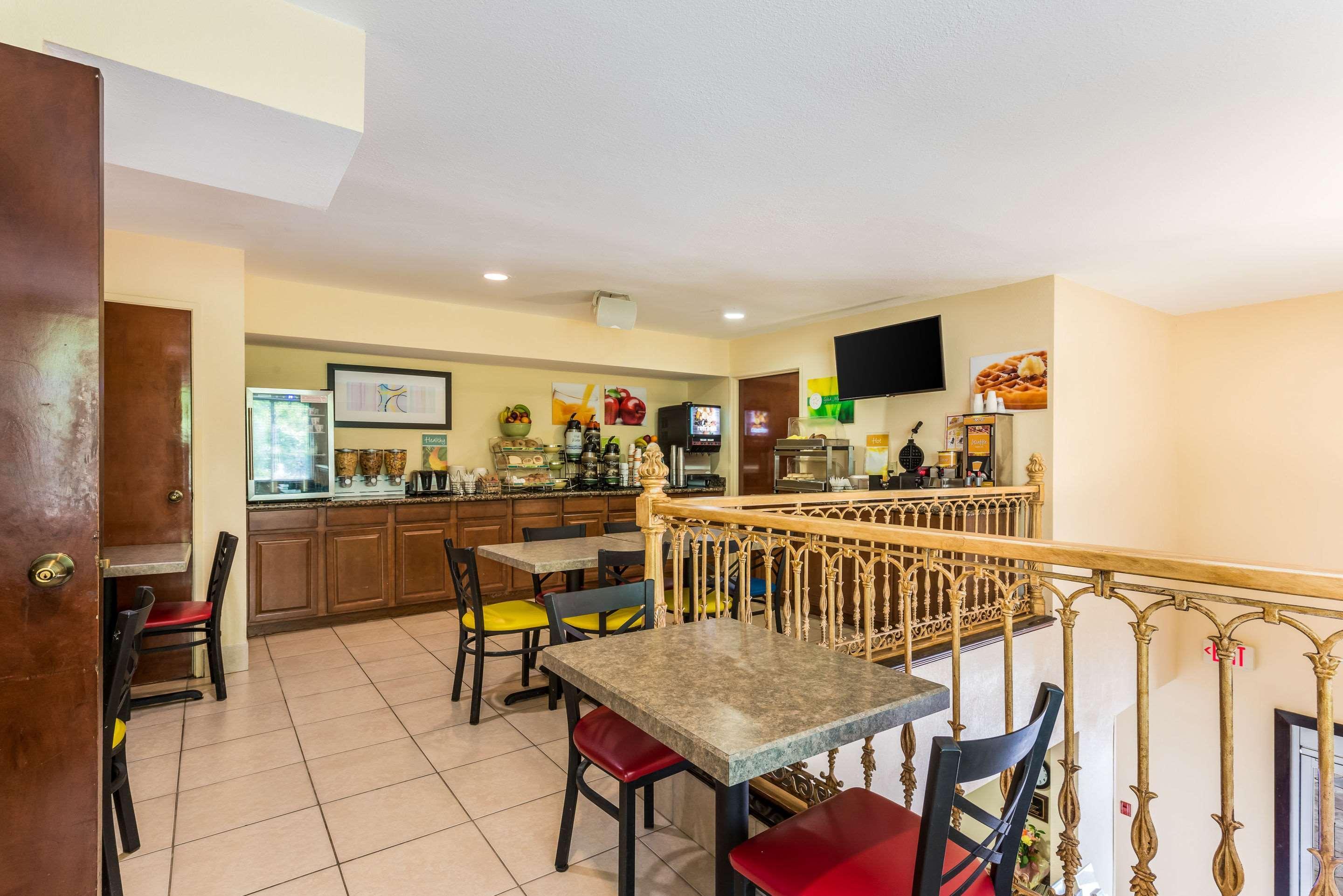 Quality Inn Huntersville Near Lake Norman מראה חיצוני תמונה