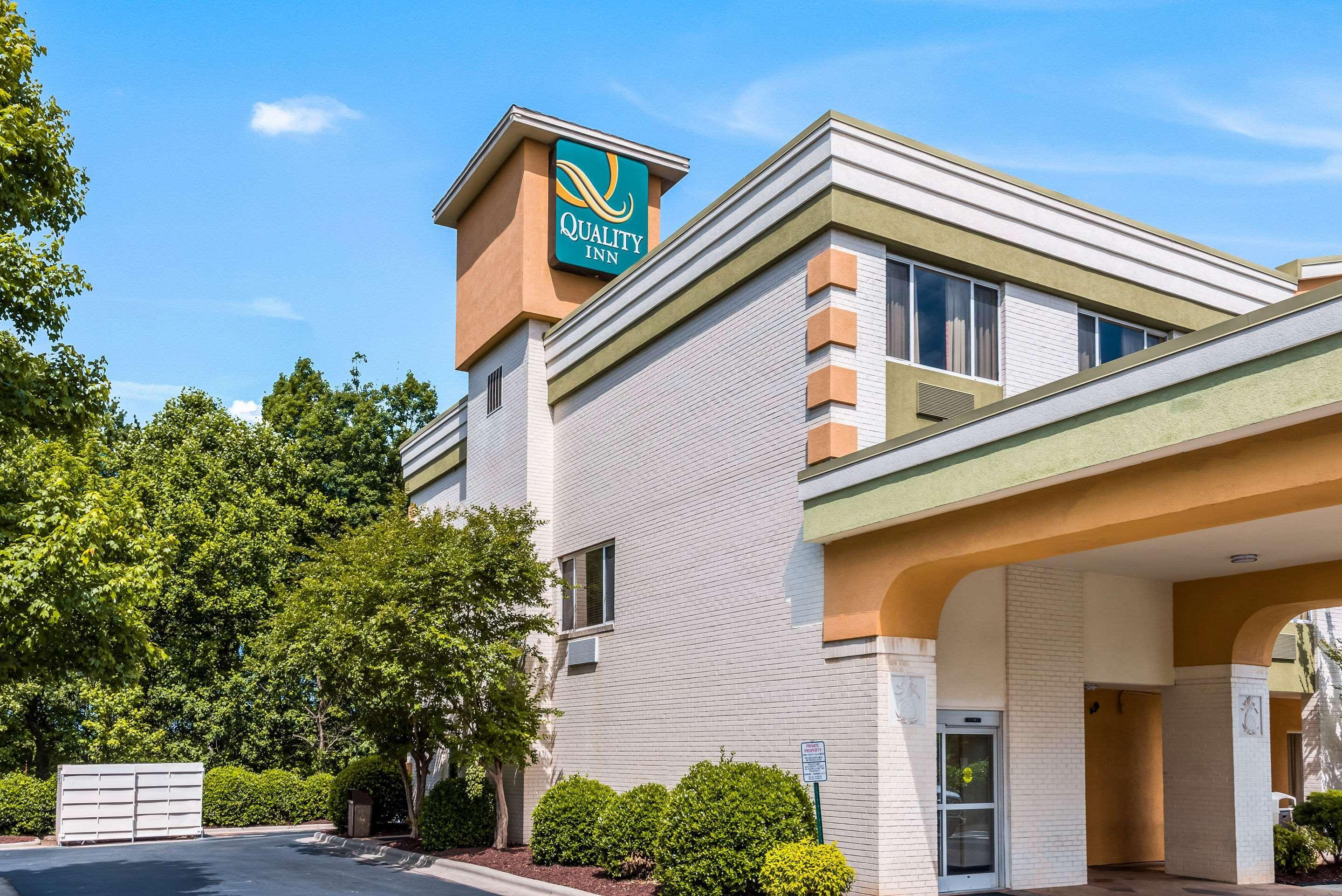 Quality Inn Huntersville Near Lake Norman מראה חיצוני תמונה