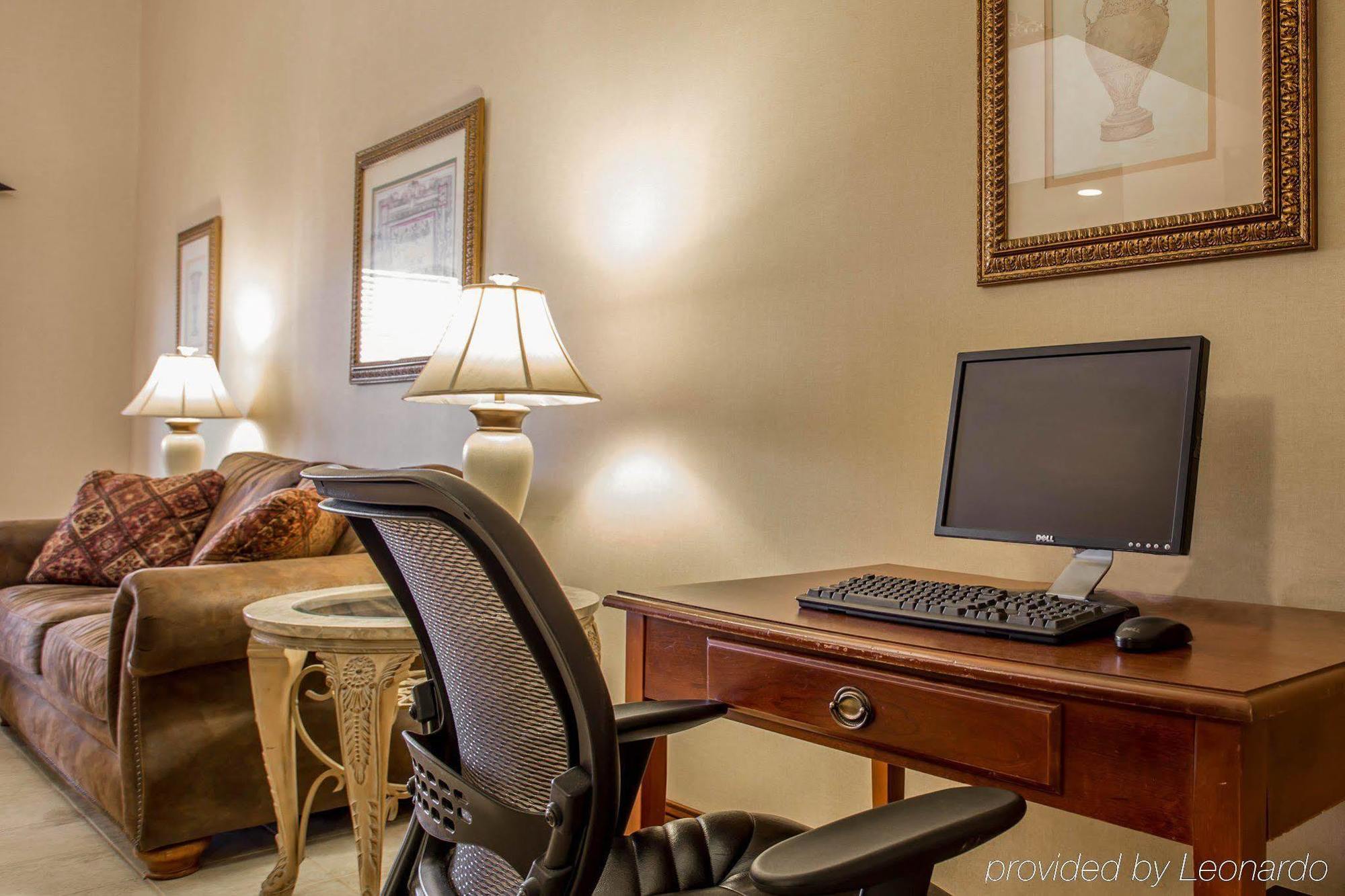 Quality Inn Huntersville Near Lake Norman מראה חיצוני תמונה